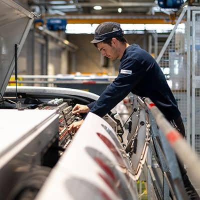 Mainteneur sur un matériel métro - RATP Dev à Lyon
